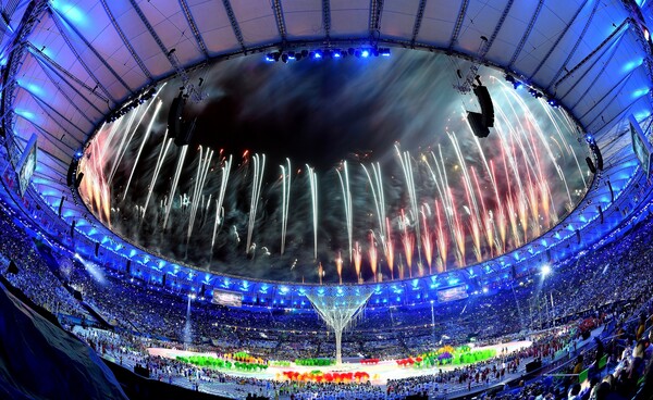 25 φωτογραφίες από την φαντασμαγορική Τελετή Λήξης των Αγώνων που άλλαξαν για πάντα το Ρίο