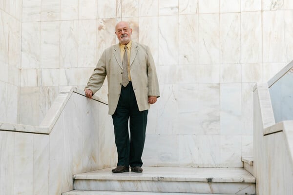 Η ζωή του Κώστα Γεωργουσόπουλου όπως την αφηγήθηκε στη LIFO