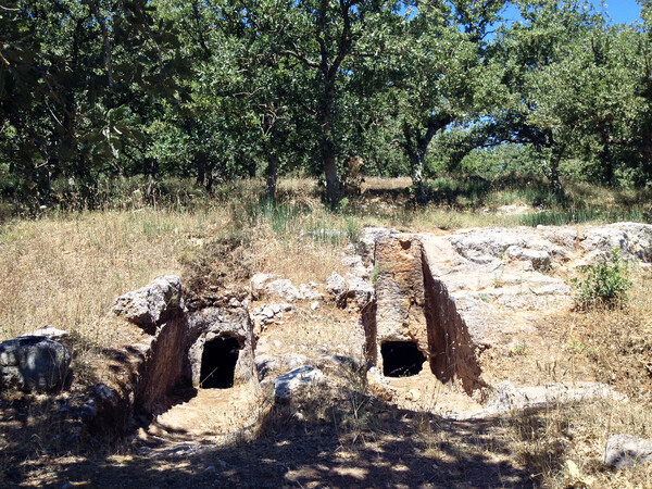 Η υστερομινωική νεκρόπολη των Αρμένων