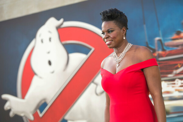 Χάκερς ανέβασαν γυμνές φωτογραφίες της Leslie Jones στην ιστοσελίδα της λίγο αφότου άνοιξε ξανά το Twitter της