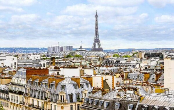 Πώς το Παρίσι ετοιμάζεται μετά το Brexit να πάρει τη θέση του City του Λονδίνου