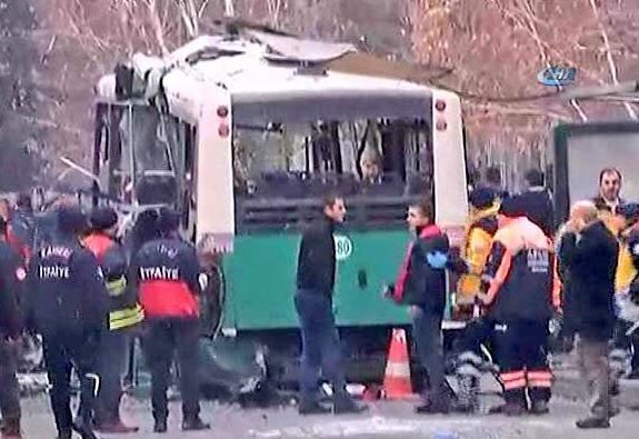 Τουρκία: Έκρηξη σε λεωφορείο έξω από Πανεπιστήμιο της Καισάρειας- Νεκροί και τραυματίες