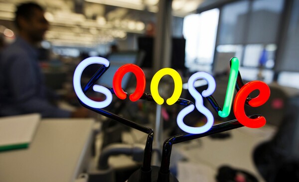 H Google απαντά στις κατηγορίες περί ρατσισμού στη μηχανή αναζήτησής της