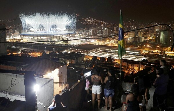 Η λάμψη των Ολυμπιακών Αγώνων δεν φτάνει μέχρι τις φαβέλες του Ρίο