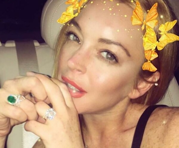 Η Lindsay Lohan ομολογεί πως αγόρασε μόνη της το δαχτυλίδι γιατί ο πάμπλουτος Ρώσος είναι στην πραγματικότητα "αδέκαρος"