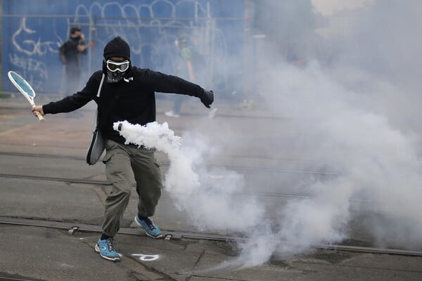 H γαλλική εξέγερση των τελευταίων μηνών, μέσα από 31 φωτογραφίες