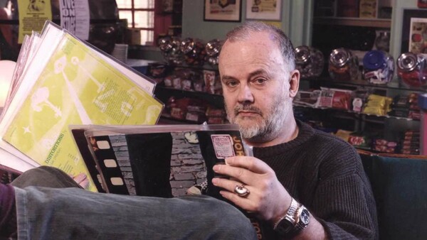 Ανεκτίμητο υλικό από τις εκπομπές του John Peel για download