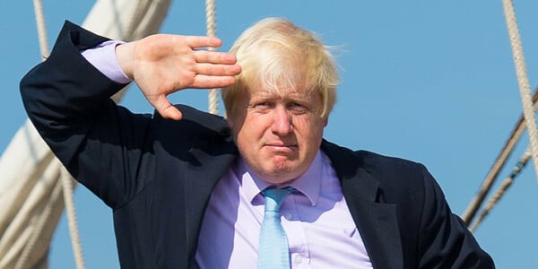 Ο γείτονας του Boris Johnson τον ξεφτίλισε με τον πιο έξυπνο τρόπο ζωντανά στην τηλεόραση