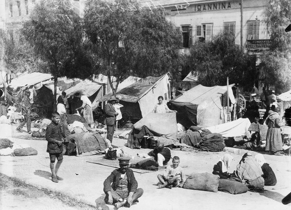 Κερδισμένη πατρίδα - Πρόσφυγες του 1922 στον Πειραιά