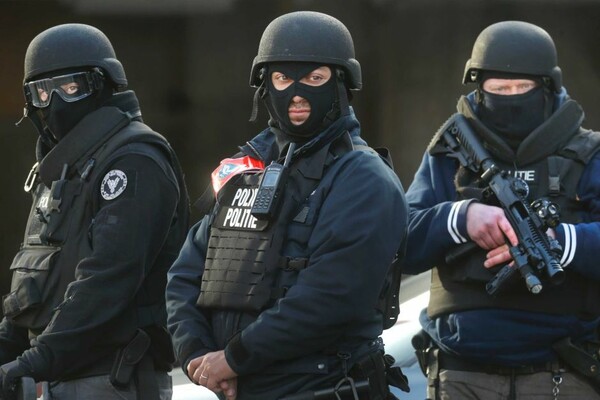 Σε αντιτρομοκρατική επιφυλακή η βελγική αστυνομία - Πληροφορίες για τζιχαντιστές σε Γαλλία και Βέλγιο