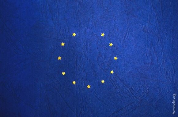 Το ευρωκοινοβούλιο αφαίρεσε ένα αστέρι από τη σημαία της ΕΕ