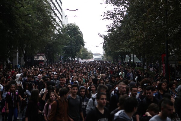 40 Φωτογραφίες από τη μαθητική διαμαρτυρία σε Αθήνα και Θεσσαλονίκη