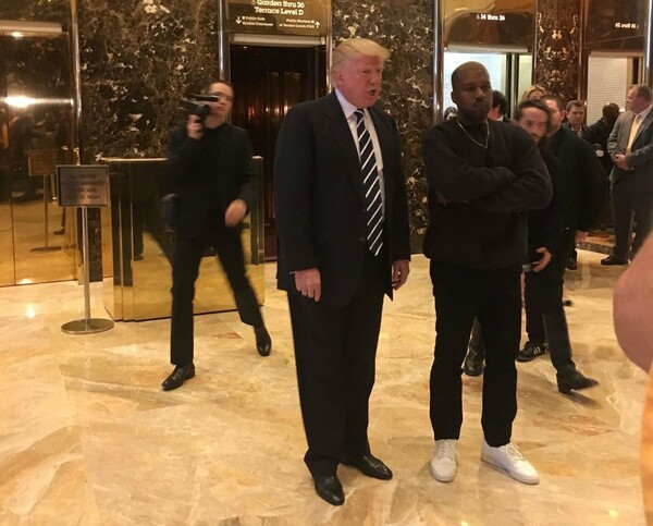 Ο Kanye West συναντήθηκε με τον Τραμπ στη Νέα Υόρκη και κανείς δεν ξέρει γιατί