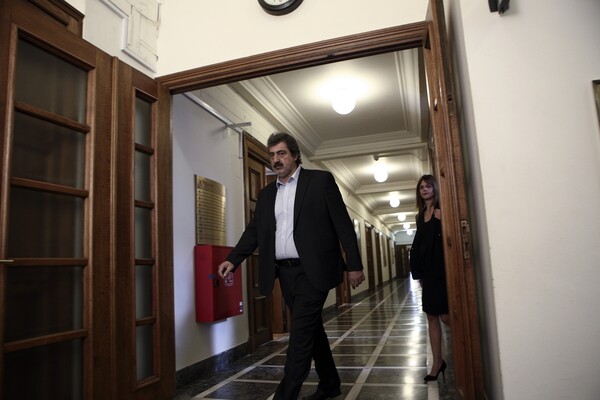 Βουλή: «Όχι» στην άρση ασυλίας Πολάκη για το επεισόδιο με Γεωργιάδη - Παραπομπή στον νόμο περί ευθύνης υπουργών