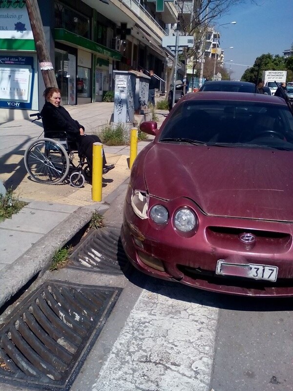29 απ' τα χειρότερα και πιο εξωφρενικά παρκαρίσματα στη Θεσσαλονίκη