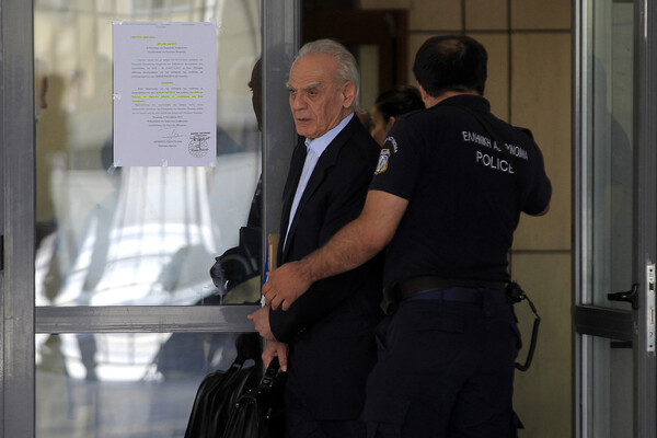 Αποφυλακίζεται ο Τσοχατζόπουλος - Βρήκε 200.000 ευρώ για την εγγύηση