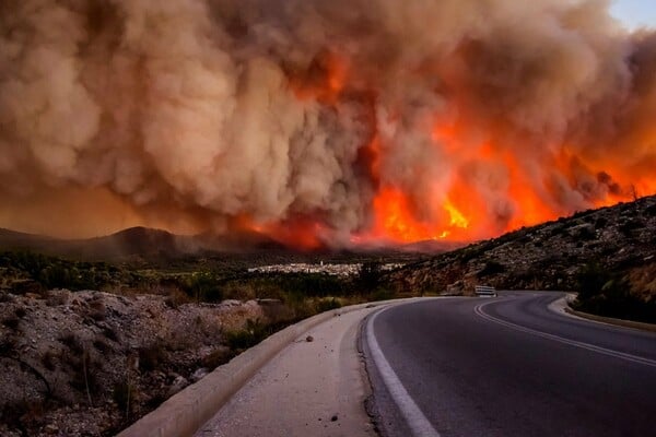 2016: Η ανασκόπηση της χρονιάς μέσα από τις φωτογραφίες που εντυπωσίασαν, συγκλόνισαν και συγκίνησαν