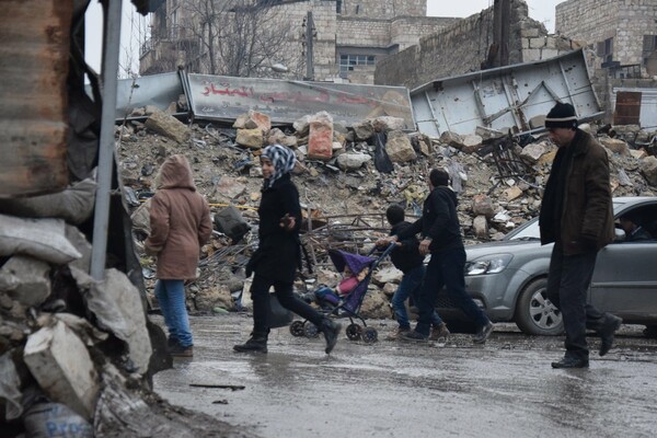 Συρία: Συμφωνία για την απομάκρυνση των αμάχων από τέσσερις πολιορκημένες περιοχές