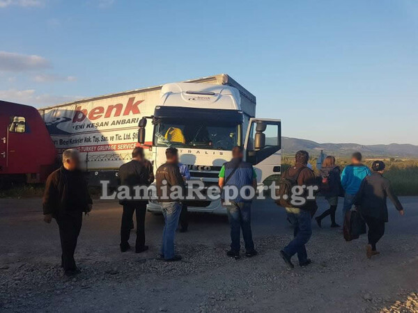 Φθιώτιδα: Τρένο συγκρούστηκε με νταλίκα