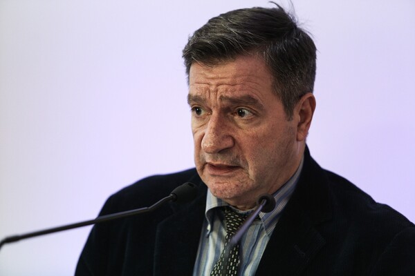 Την κατάληψη κτιρίου που θα στέγαζε προσφυγόπουλα κατήγγειλε ο Καμίνης