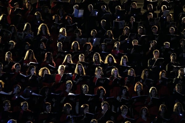 30 φωτογραφίες από την μεγάλη συναυλία για τον Μίκη Θεοδωράκη στο Καλλιμάρμαρο