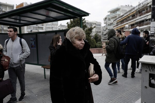 Oι πρώτες φωτογραφίες από την τεράστια επιχείρηση εκκένωσης πληθυσμού στο Κορδελιό