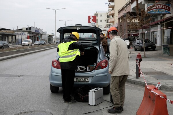 Oι πρώτες φωτογραφίες από την τεράστια επιχείρηση εκκένωσης πληθυσμού στο Κορδελιό