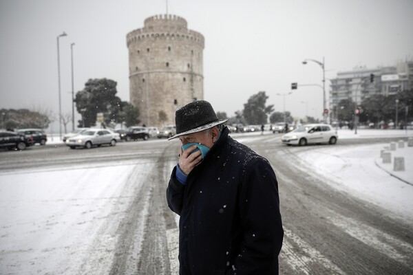 35 φωτογραφίες από τη Θεσσαλονίκη στα λευκά - Το χιόνι κάλυψε τον Λευκό Πύργο και τη Νέα Παραλία