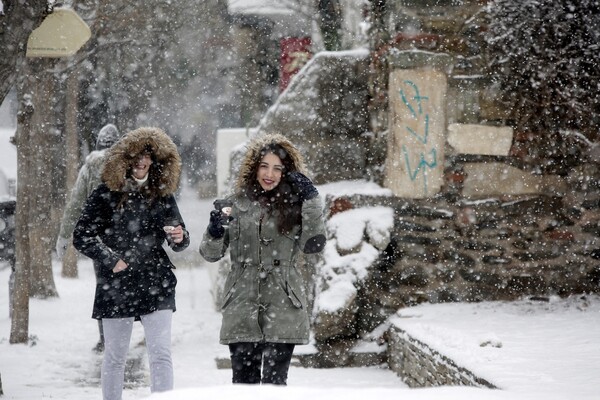 35 φωτογραφίες από τη Θεσσαλονίκη στα λευκά - Το χιόνι κάλυψε τον Λευκό Πύργο και τη Νέα Παραλία