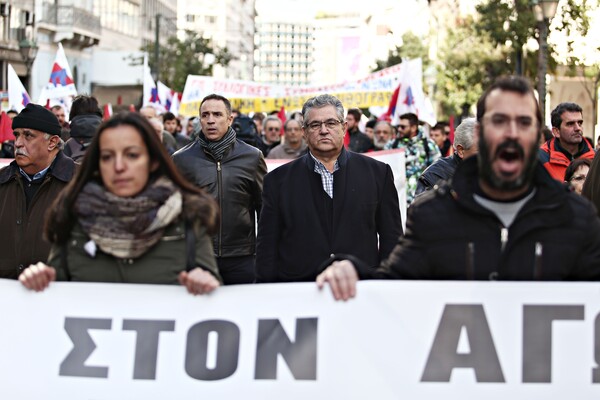 Ο Δημήτρης Κουτσούμπας δέχεται τη LIFO στο «Σπίτι του λαού» και μιλά ανοιχτά για όλους και για όλα