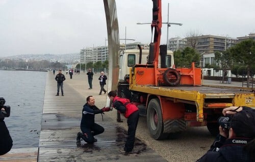 «Η κοινωνία δεν αποδέχεται ακόμα την ιδιαιτερότητα των ατόμων αυτών. Αποδέχτηκε όμως τελικά την ιδιαιτερότητα της ζωγραφικής τους»