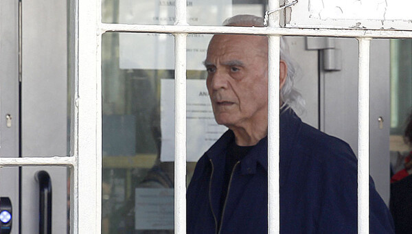 Ελεύθερος ο Άκης Τσοχατζόπουλος - Αποφυλακίστηκε σήμερα ο πρώην υπουργός