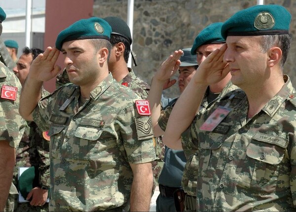 Τούρκοι αξιωματικοί ζητούν μαζικά άσυλο στην Ολλανδία