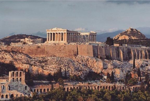 Η Αθήνα υποψήφια για καλύτερος ευρωπαϊκός προορισμός του 2017