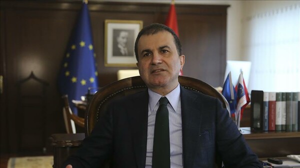 Απειλές από την Άγκυρα: Προαναγγέλει την αναθεώρηση της συμφωνίας για το προσφυγικό