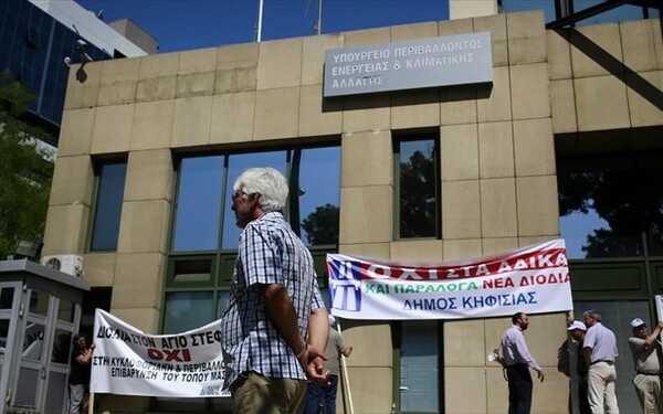 Τέλος στα διόδια στον Άγιο Στέφανο-Ένταση χθες στην συνεδρίαση της Περιφέρειας