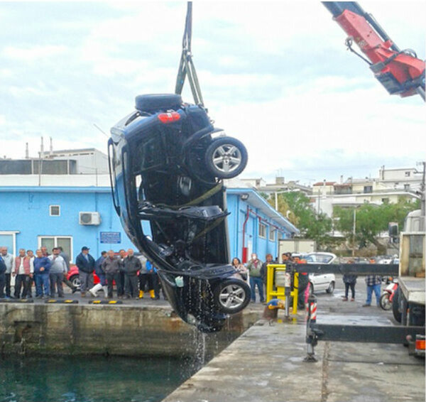 Χαλκίδα: Νεκρός 59χρονος μετά από πτώση του αυτοκινήτου του στη θάλασσα