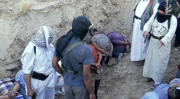 Μαζική εκτέλεση πολιτών από τζιχαντιστές στη Συρία: Σκότωσαν 19 ανθρώπους, ανάμεσά τους και δύο παιδιά