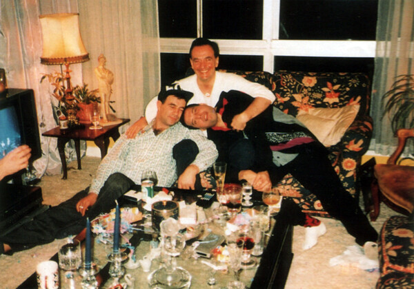 Σπάνιες φωτογραφίες του Freddie Mercury με τον σύντροφό του Jim Hutton