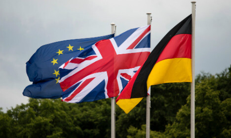 Οι γερμανικές εταιρείες θα μειώσουν τις επενδύσεις τους στη Βρετανία μετά το Brexit