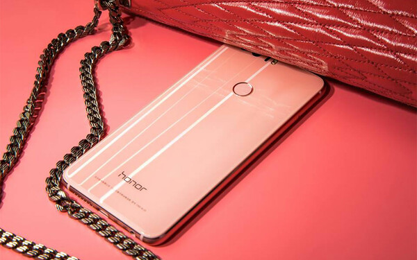 Το Honor 8 Pink είναι πραγματικά μοναδικό