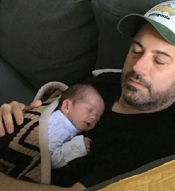 Ο Jimmy Kimmel με δάκρυα στα μάτια μίλησε δημοσίως για την εγχείριση καρδιάς του νεογέννητου γιου του