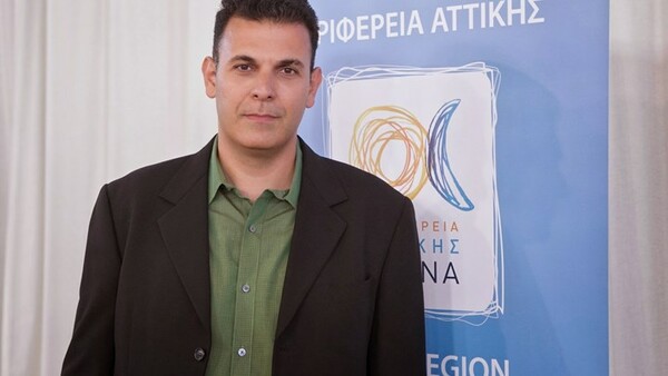 O Kαραμέρος λέει τώρα ότι "παρερμηνεύτηκε χυδαία" το tweet του για τον Μητσοτάκη