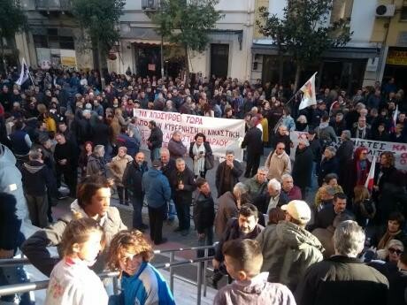 Σήμερα η δίκη του δημάρχου της Πάτρας μετά από μήνυση της Χ.Α.