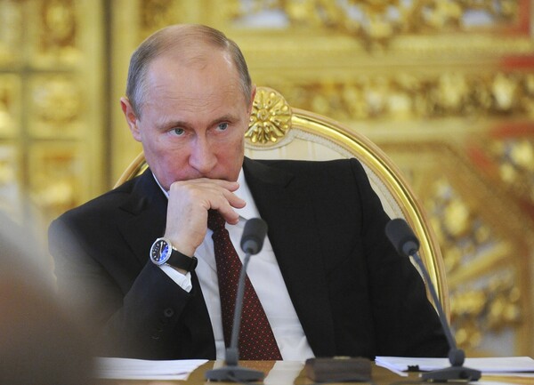 Τι αναφέρει το Κρεμλίνο για την τηλεφωνική συνομιλία Πούτιν-Τραμπ: Ελπίδες για νέα πορεία
