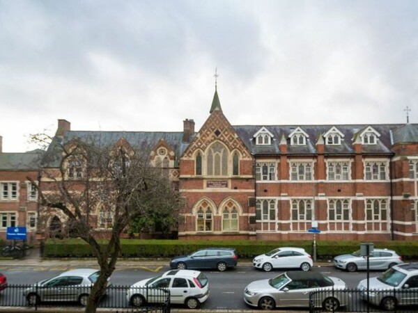 Βρετανία: Το Παλάτι ανακοίνωσε το μελλοντικό σχολείο του μικρού Τζορτζ