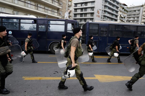«Αστακός» η Θεσσαλονίκη για τις διαδηλώσεις - Ο Γιούνκερ αναγορεύεται επίτιμος διδάκτορας του ΑΠΘ