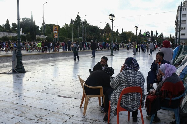 Η Αθήνα τρέχει - Φωτογραφίες από τον 35ο Αυθεντικό Μαραθώνιο