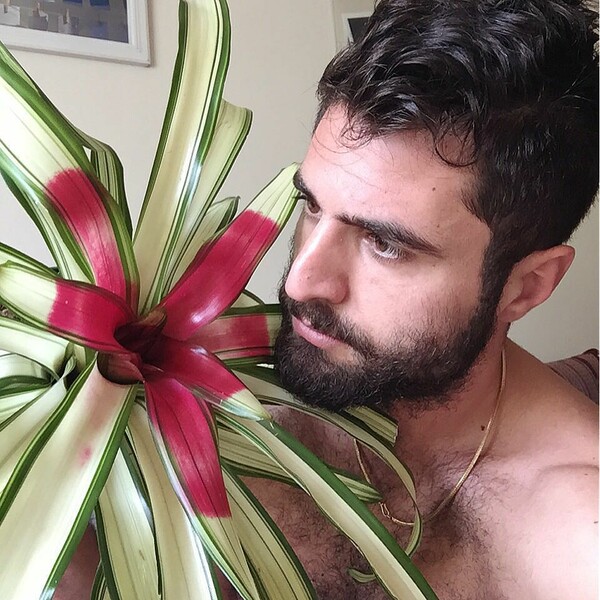 Βρήκαμε τον πιο σέξι κηπουρό του Instagram και σας τον παρουσιάζουμε (είναι Κύπριος!)
