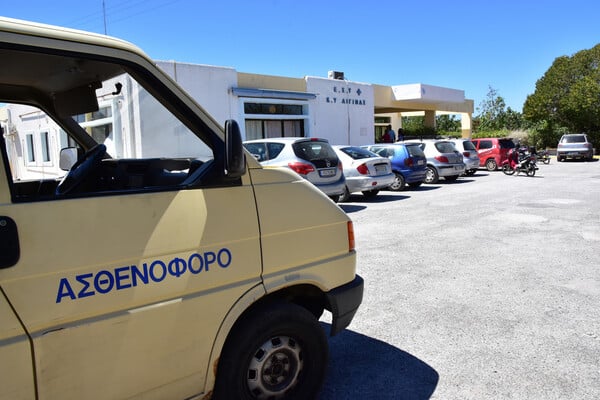 ΠΟΕΔΗΝ: Υγειονομικά ανοχύρωτα τα νησιά- Κάποια δεν έχουν καν ασθενοφόρο